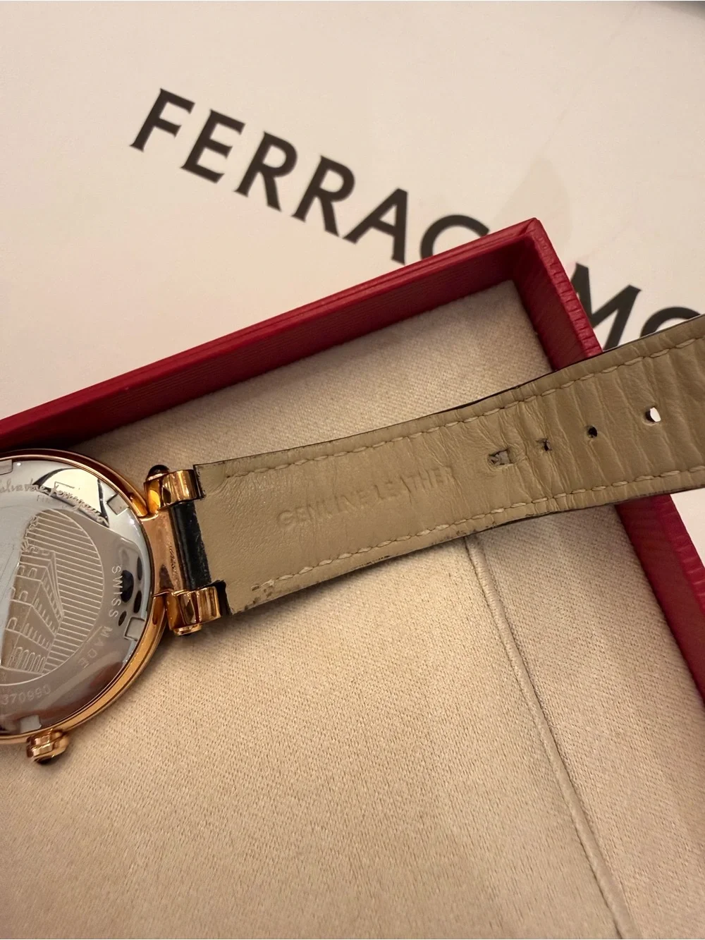 Salvatore Ferragamo Idillio SFYP01122 Black Croc Embossed 36mm Rose Gold Watch